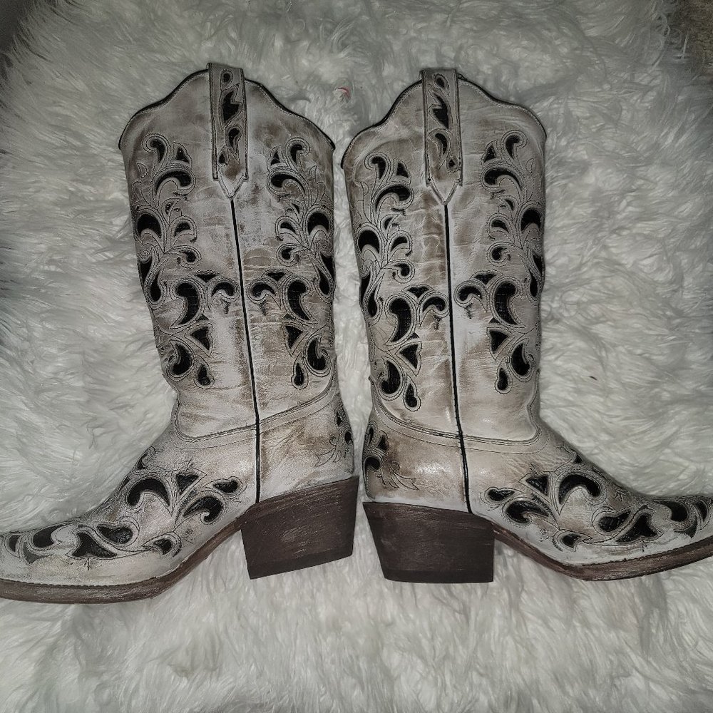 J.B. Dillon Cowboys (women)